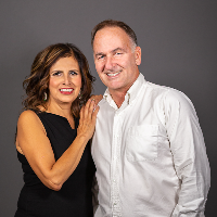 Mike Bailey & Stella Guevara