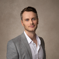 Christopher Hullender